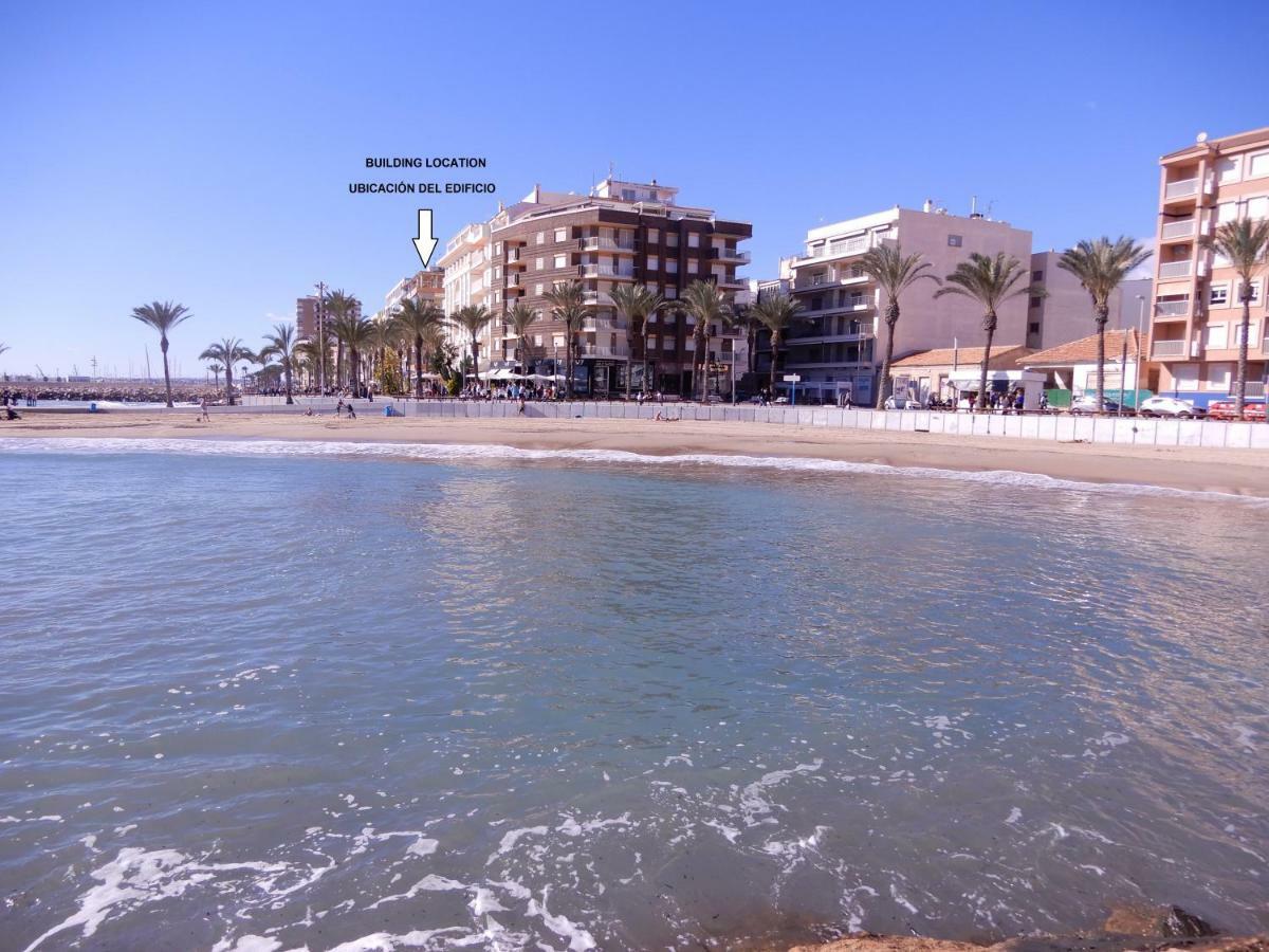 Edificio 1º Linea De Playa, En Paseo Maritimo De Torrevieja, Alicante, Costa Blanca Exterior foto